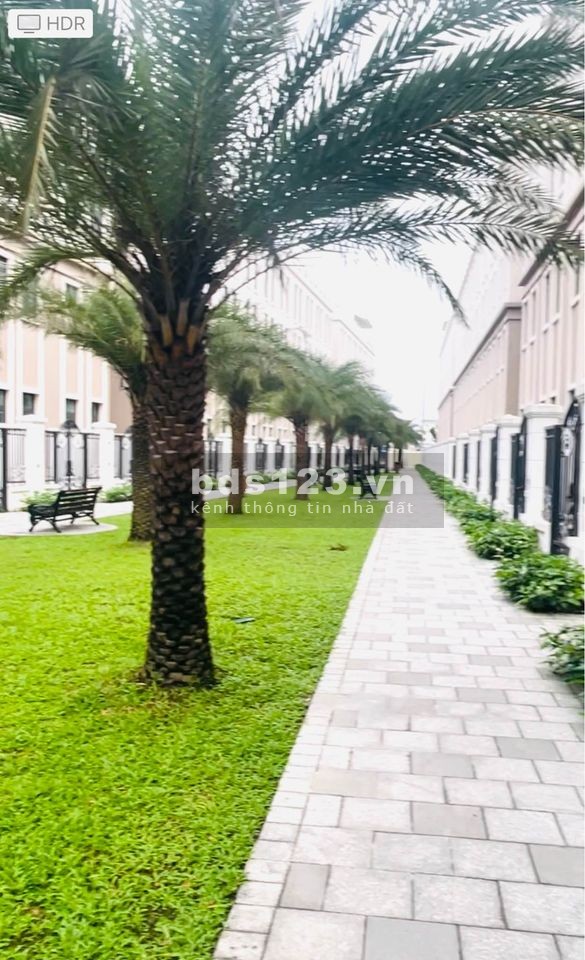 Thời Đại 18 với 2 mặt tiền view công viên 68m mà giá chỉ nhỉnh 8 tỷ. cạnh chung cư