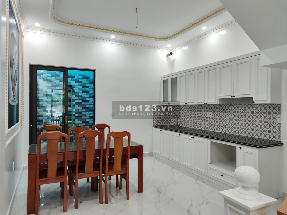 Bán nahf 3 tầng mới xây, vị trí đẹp, mặt đường kinh doanh, buôn bán, Kiến An, Hải Phòng