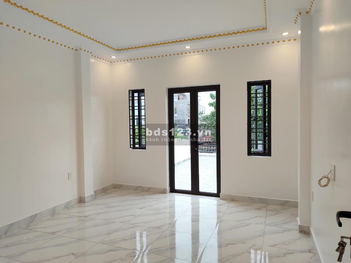 Bán nahf 3 tầng mới xây, vị trí đẹp, mặt đường kinh doanh, buôn bán, Kiến An, Hải Phòng