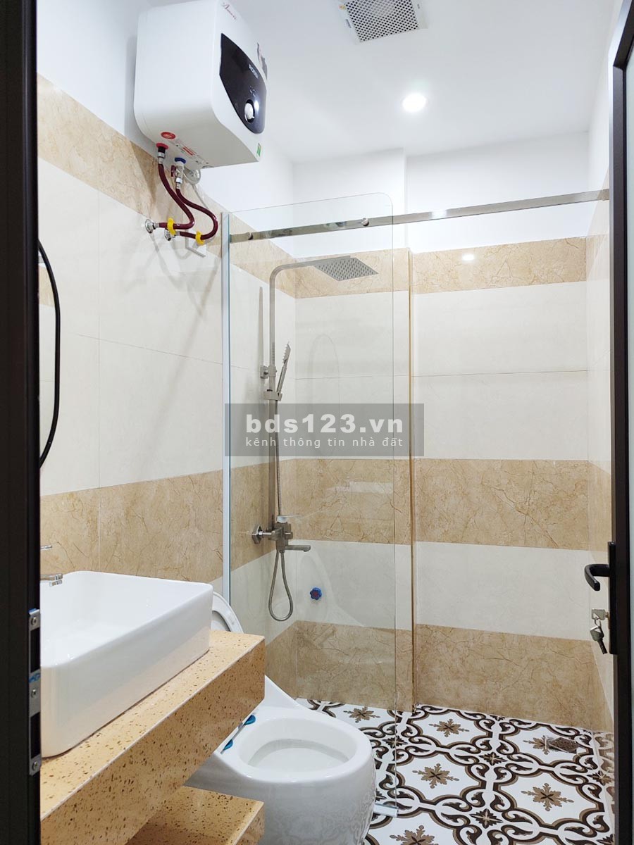 Bán nahf 3 tầng mới xây, vị trí đẹp, mặt đường kinh doanh, buôn bán, Kiến An, Hải Phòng
