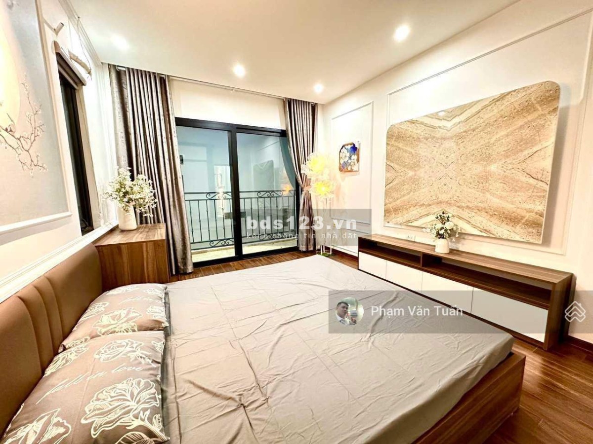 Bán nhà mới đẹp, Cầu Giấy, ngõ rộng, 5 tầng, Mt 4m, Dt 35m, giá 6.43 tỷ