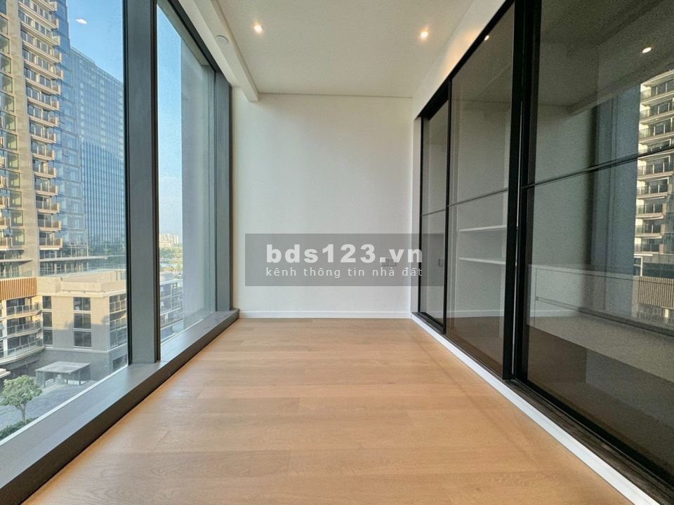 Giá siêu tốt với view vĩnh cữu, 137m2, 3PN, NTCB, chỉ 70 triệu ở Opera