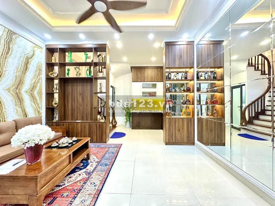 Hơn 5 tỷ, ngõ thông kinh doanh, 30M ra oto tránh