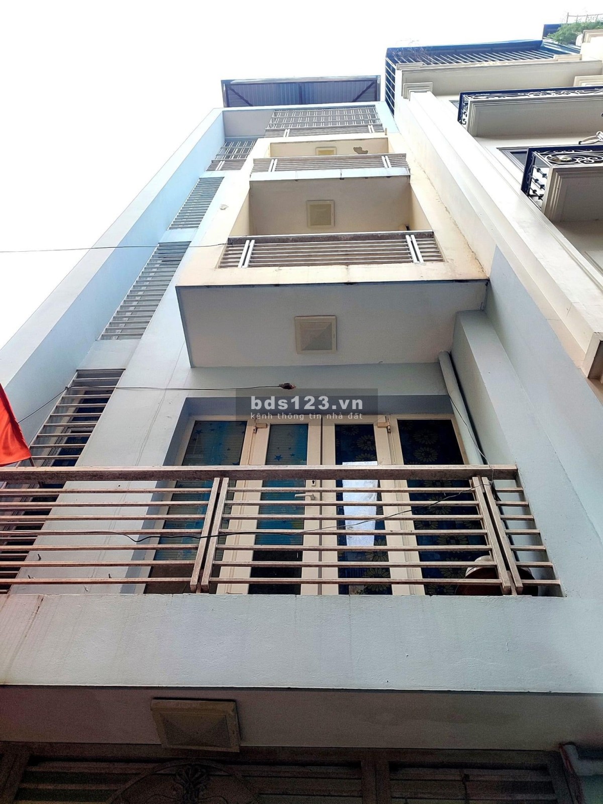 Chính chủ cần bán, nhà Lạc Long Quân, 5 tầng, Mt 4m, giá 5x.. tỷ.