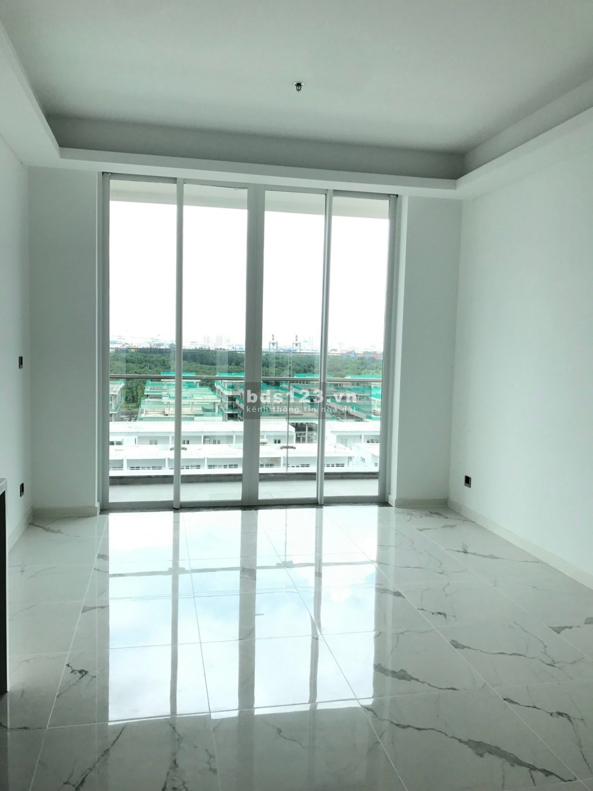 Qúa rẻ luôn! Căn hộ Sarina Sala 3PN, DT 127m2 giá chỉ 15,5 tỷ, hướng Đông Nam