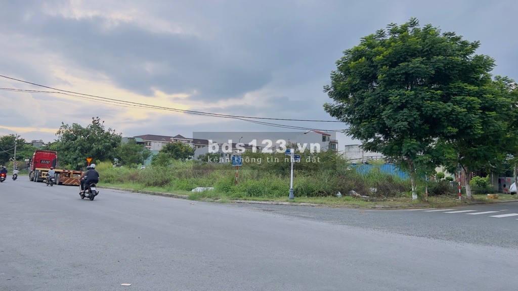 130M2 Bán đất tặng dãy tro lô góc Phạm Văn Xảo Sơn Trà Đà Nẵng. 0986598266.