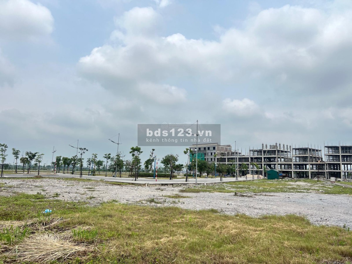 Bán lô đất biệt thự đơn lập trung tâm Phủ Lý nằm cạnh dự án Sun Group chỉ 9.xỷ lô 243 m2