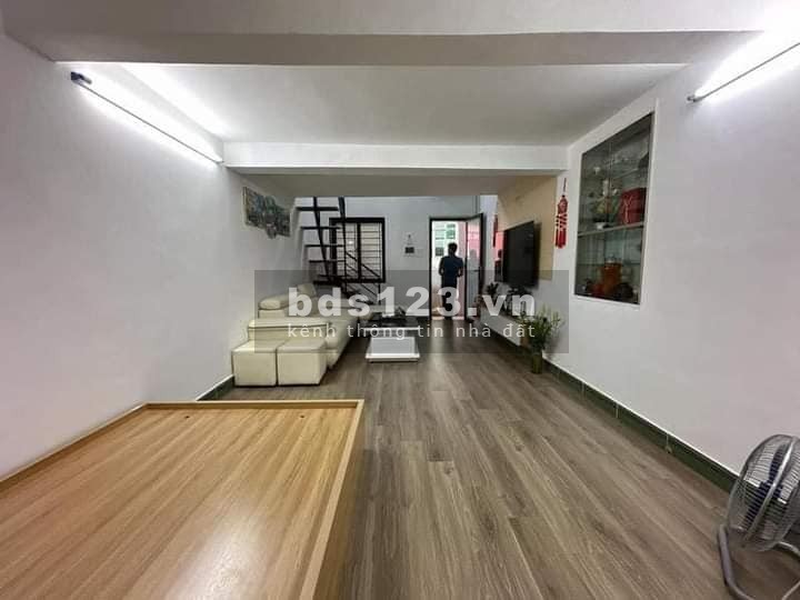 Bán Căn Hộ Phố Nguyễn An Ninh, Hoàng Mai 90m giá 2,15 tỷ.