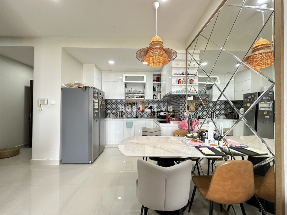 Giá cả rất hợp lý cho căn hộ 2PN đẹp còn bao phí – The Sun Avenue
