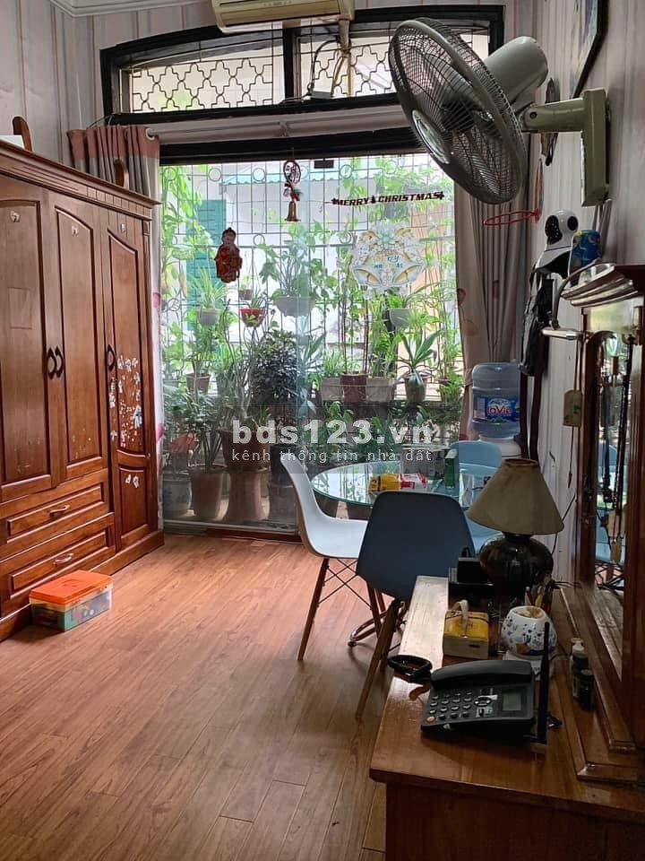 Nhỉnh 9 tỷ có ngay nhà 4 tầng mặt ngõ thông kinh doanh Tôn Đức Thắng, DT 70M, kinh doanh bất chấp