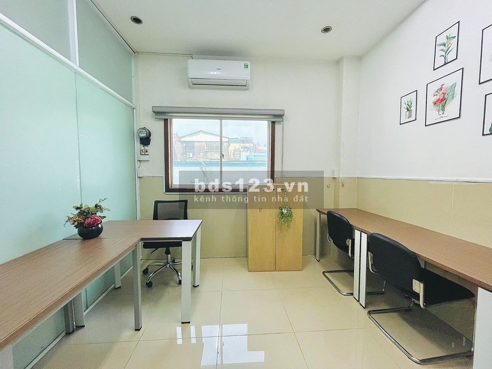 Văn phòng Quận 1 setup đầy đủ nội thất, có ưu đãi lớn khi liên hệ 093.141.2958 Mr Long