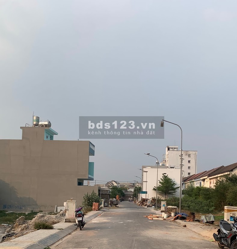 (Thủ Đức) bán đất phân lô hxh 8m Ngô Chí Quốc 65m2 (4x16), 3.2 tỷ.