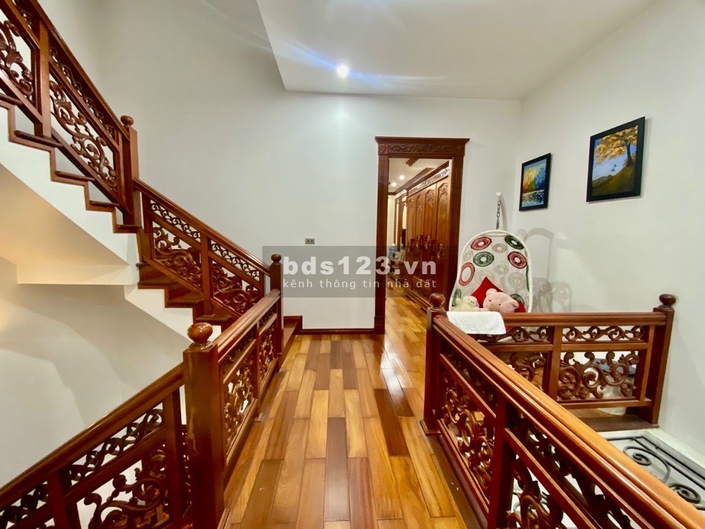 Bán nhà biệt thự 10m x 4 tầng, trung tâm Gia Lâm, Hồng Anh Vũ lh 0356462798