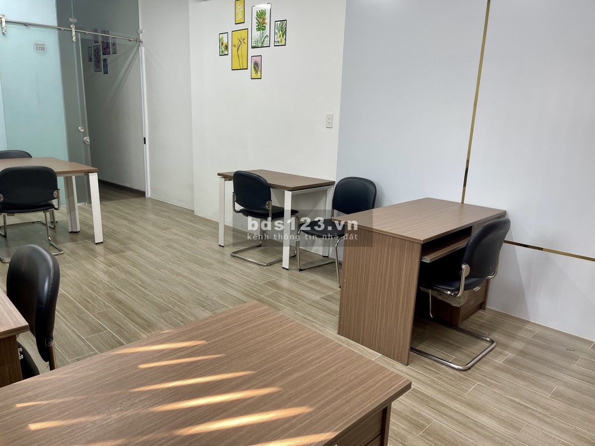 Văn phòng Quận 1, sẵn nội thất, nhiều tiện ích và ưu đãi hấp dẫn !!