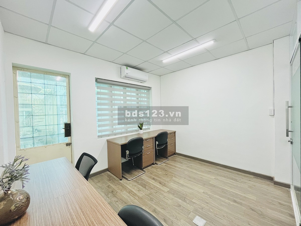 Văn phòng Bình Thạnh setup đầy đủ nội thất, có ưu đãi lớn khi liên hệ 093.141.2958 Mr Long