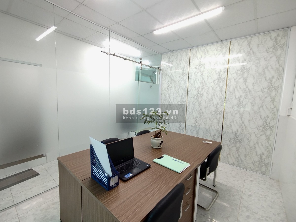 Văn phòng Bình Thạnh, sẵn nội thất, nhiều tiện ích và ưu đãi hấp dẫn !!