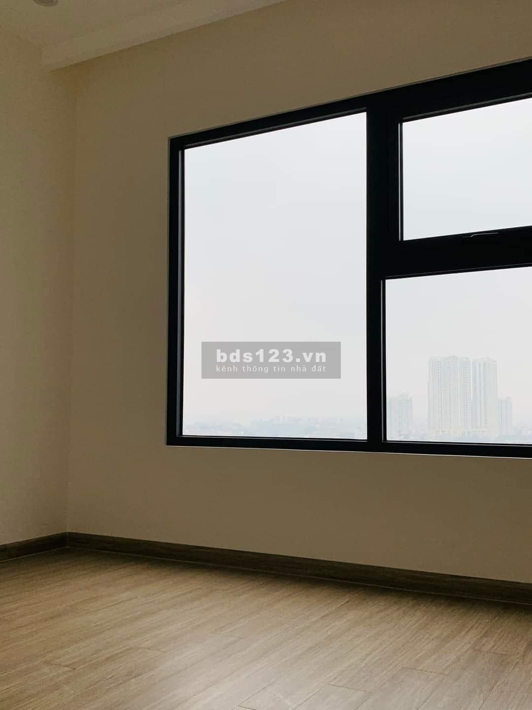 Bán căn 2n2wc 63m2 mới tinh sẵn sổ