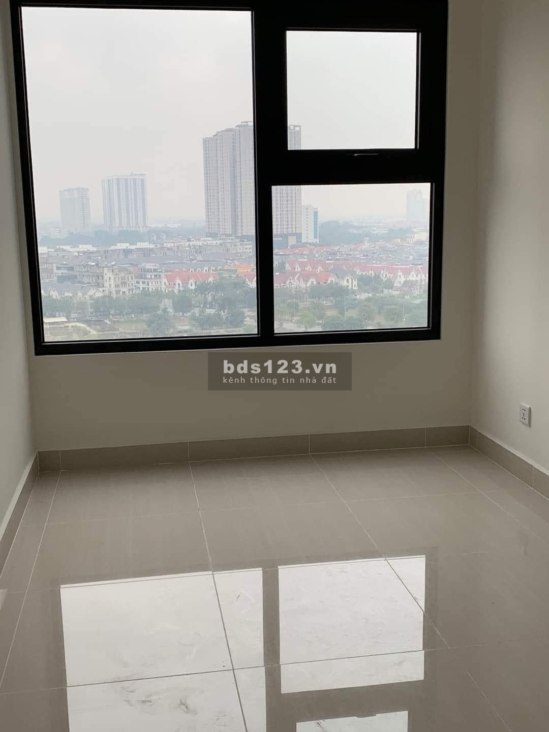 Bán căn 2n2wc 63m2 mới tinh sẵn sổ
