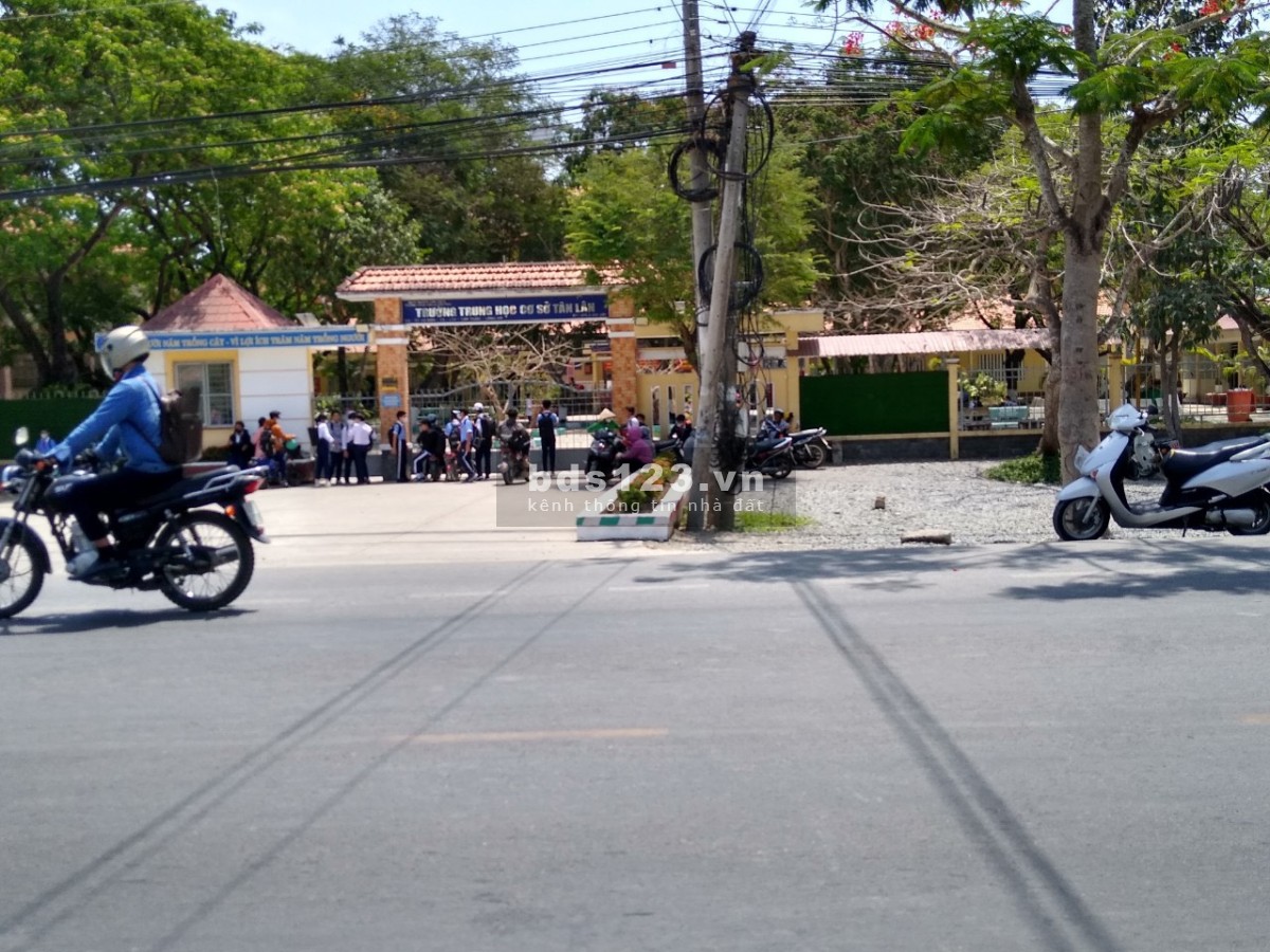 Bán đất thổ cư 510, đường thông 2 chiều, betong 4m, kdc mới