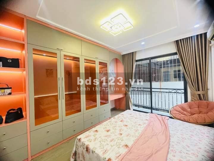 Bán Nhà Gần Đường Hồng Mai, Hai Bà Trưng 30m, 5 tầng, mt 3.8m, giá 5.66 tỷ.