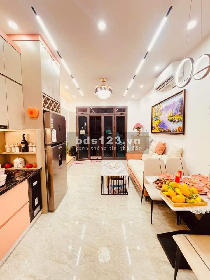 Bán Nhà Gần Đường Hồng Mai, Hai Bà Trưng 30m, 5 tầng, mt 3.8m, giá 5.66 tỷ.