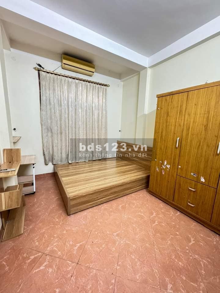 Bán nhà dòng tiền, ngõ ô tô đường Hoàng Mai 34m, 5 tầng, mt 3.4m, giá 6.7 tỷ.