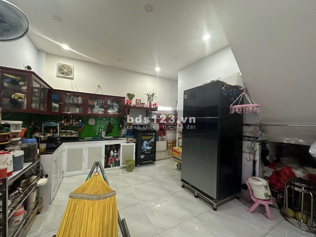 Sát mặt tiền Thới An, an ninh yên tĩnh, ngang 5M - Đủ công năng nhà xinh 40M2