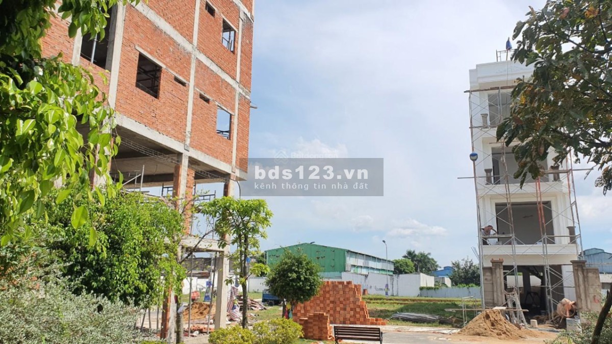 Bán lô đất đẹp tại kdc Vĩnh Lộc, 60m2 giá 2,3 tỷ. Sổ hồng riêng, sang tên công chứng ngay.