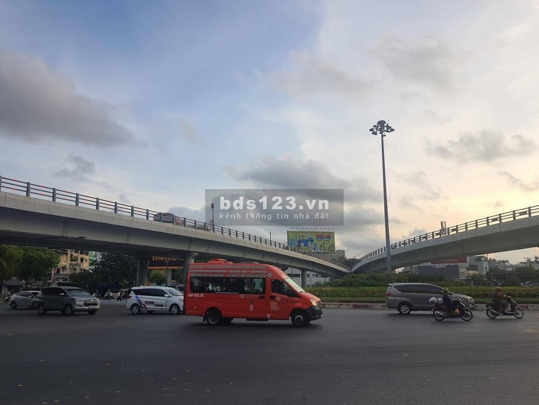 Nhà 2 tầng sát mặt tiền vừa ở vừa có TN 7tr/th, Quang Trung, P.10, 108m2 (5x18), 6.6 tỷ