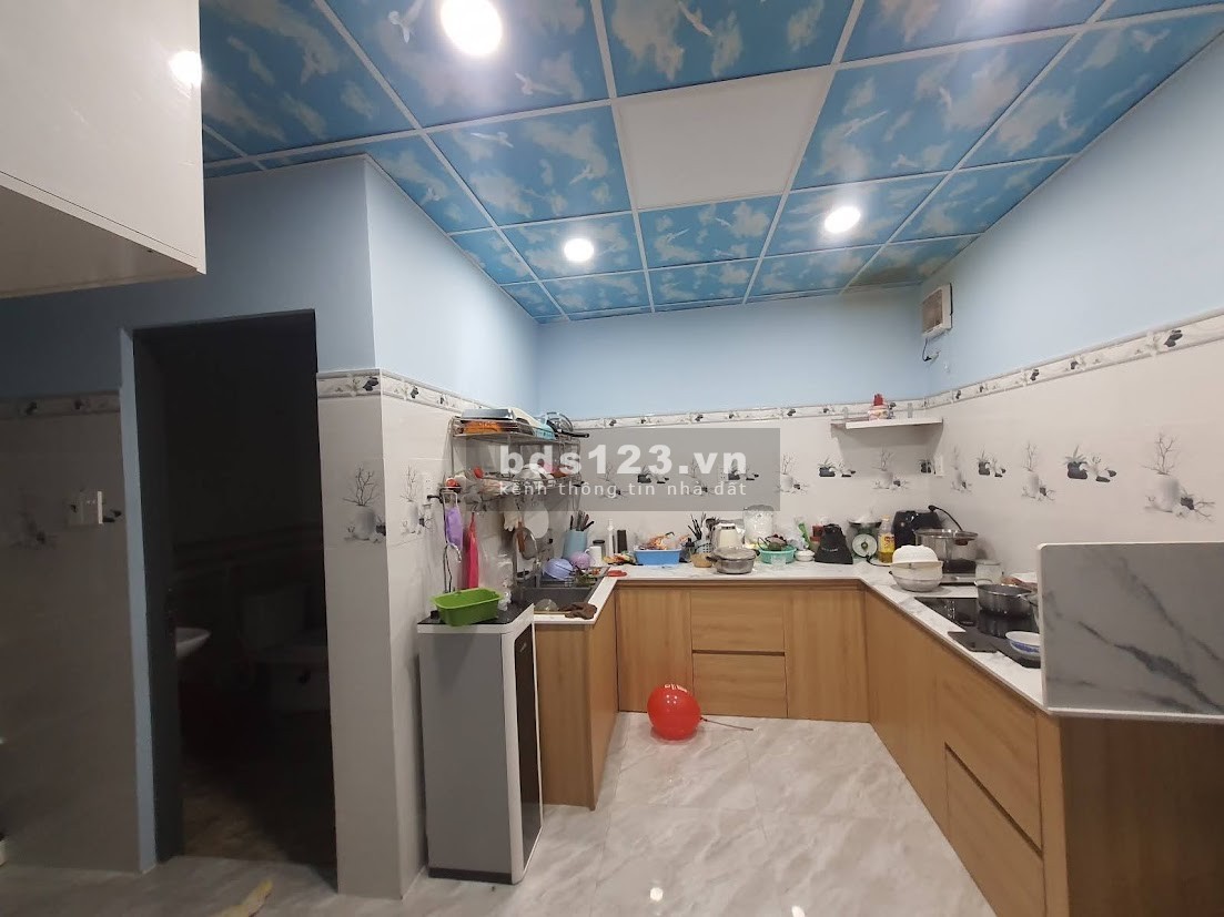 Nhà 2 tầng sát mặt tiền vừa ở vừa có TN 7tr/th, Quang Trung, P.10, 108m2 (5x18), 6.6 tỷ