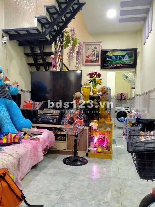Hot hot nhà lầu + Chủ mền khách nhiệt bán và ưu đãi cho khách thiện chí giá 3 tỷ hơn. DT 60M2