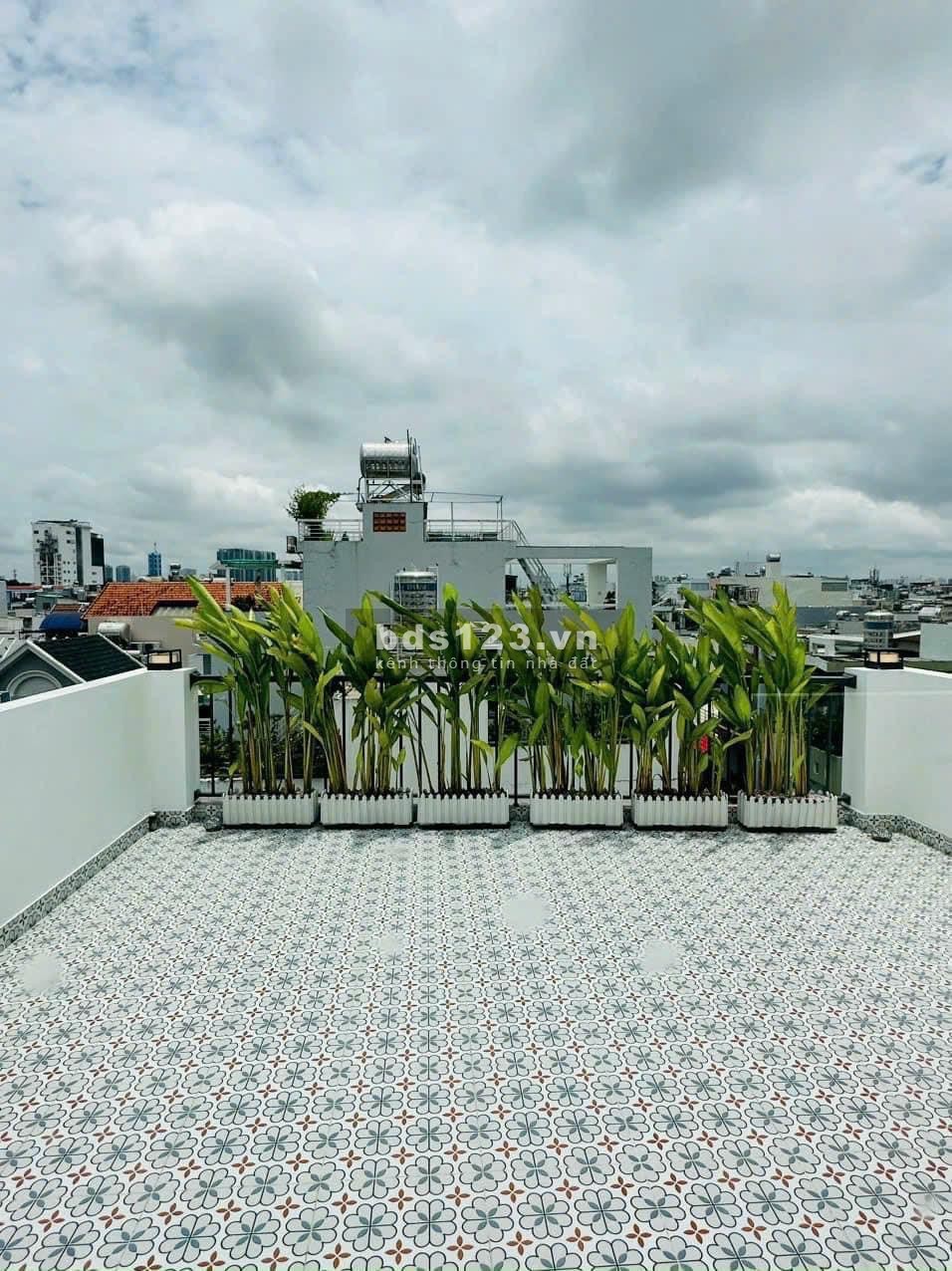 Chính chủ gửi bán nhà đẹp 38,4m2 giá 2ty150 xây 2 lầu, ngay hẻm đường Bà Hom, Q6, sổ hồng riêng