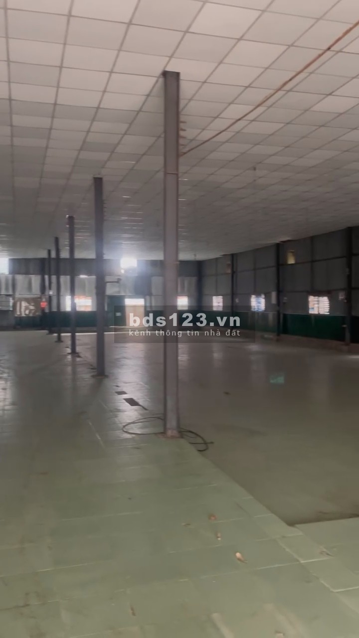 Cho thuê kho xưởng 2000m2 Lê Văn Việt, phường Long Thạnh Mỹ, Quận 9