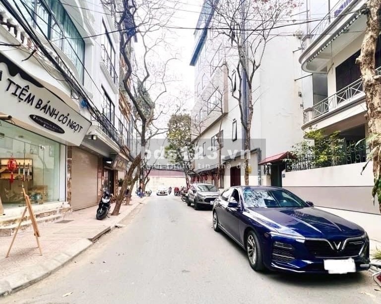 Kim Mã mặt ngõ văn minh thông, kinh doanh full nội thất, oto DT40m2 4 tầng, mặt tiền thoáng sáng