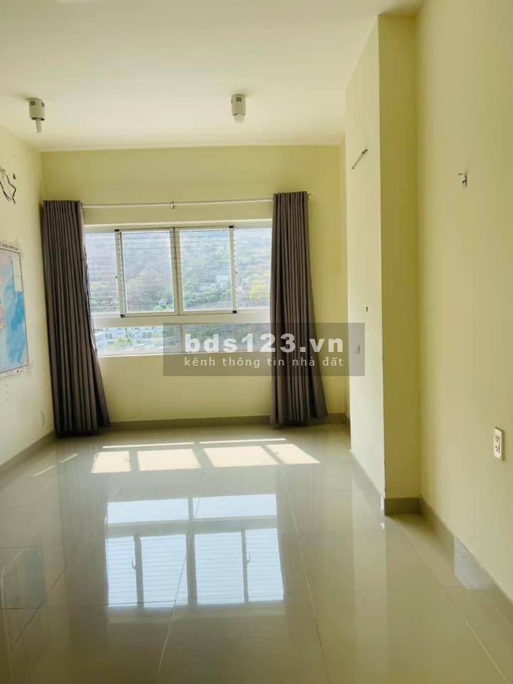 Bán gấp căn hộ Vũng Tàu center 2 Phòng ngủ - Nhà trống Giá chỉ 2.35 tỷ