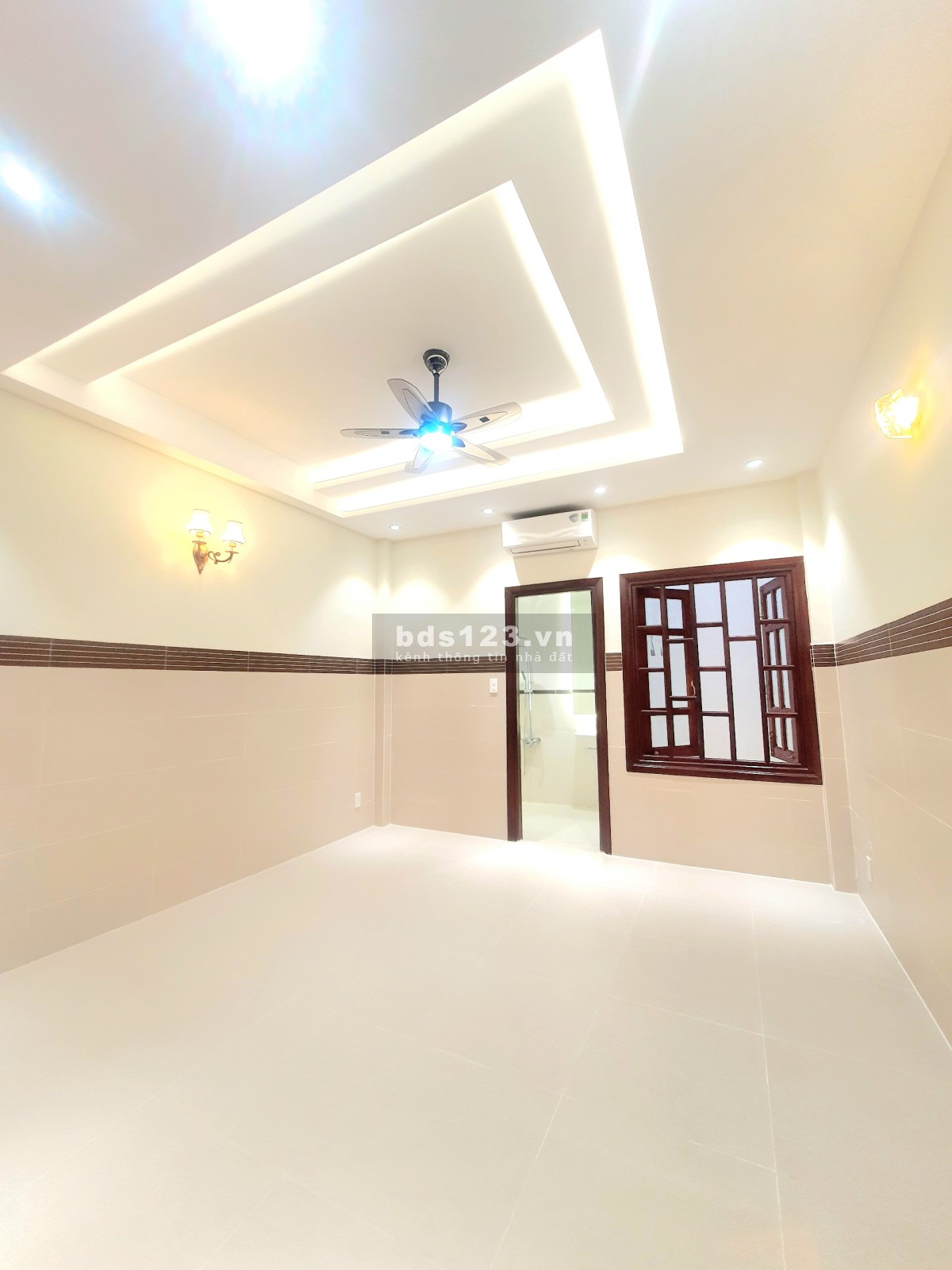 HH1% ACE MG - Chính chủ bán 3 căn nhà mặt tiền Tân Bình - Tân Phú - DT 4x18/ 5x20/ 5x12 giá từ 13 tỷ