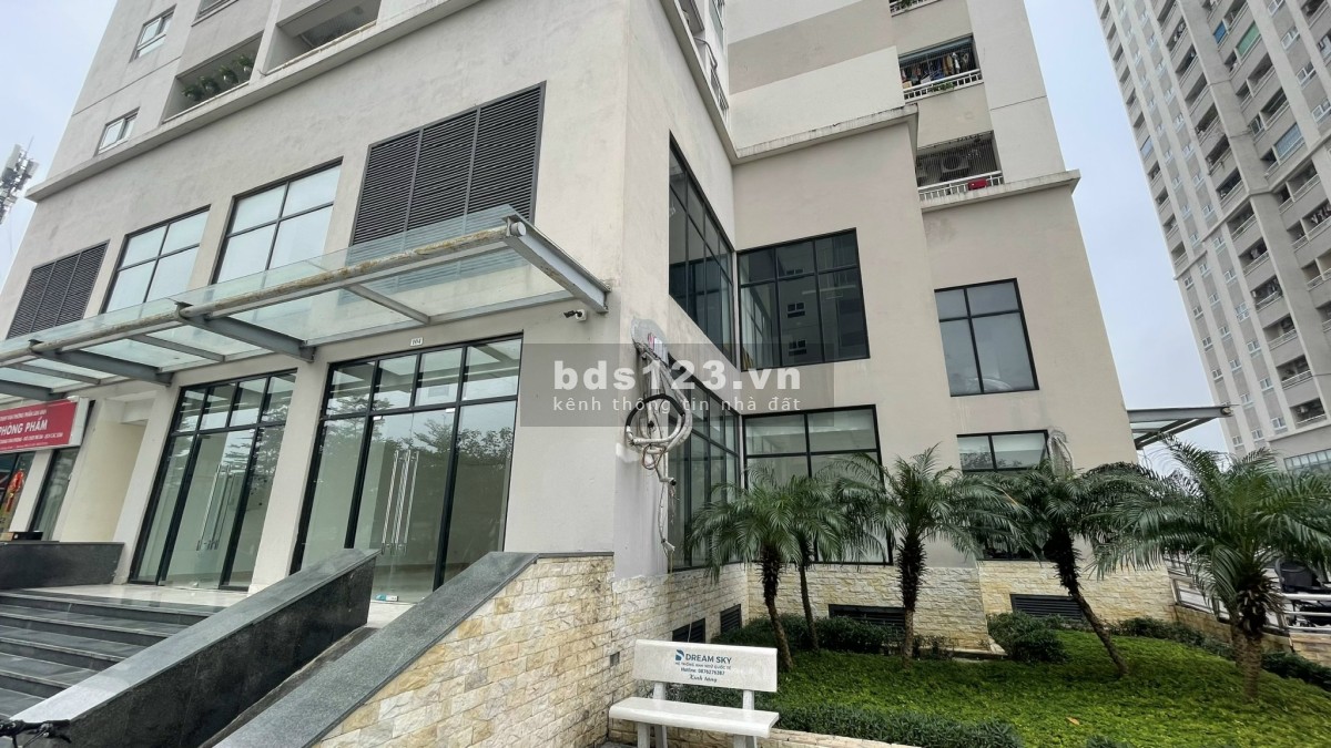 BÁN GẤP căn góc Shophouse chính chủ 80m2 khối đế tòa M3 Mipec City View Kiến Hưng - Hà Đông