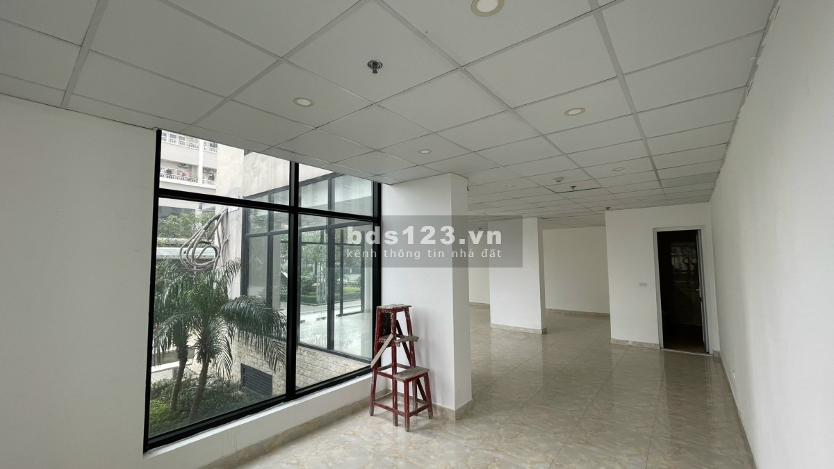 BÁN GẤP căn góc Shophouse chính chủ 80m2 khối đế tòa M3 Mipec City View Kiến Hưng - Hà Đông