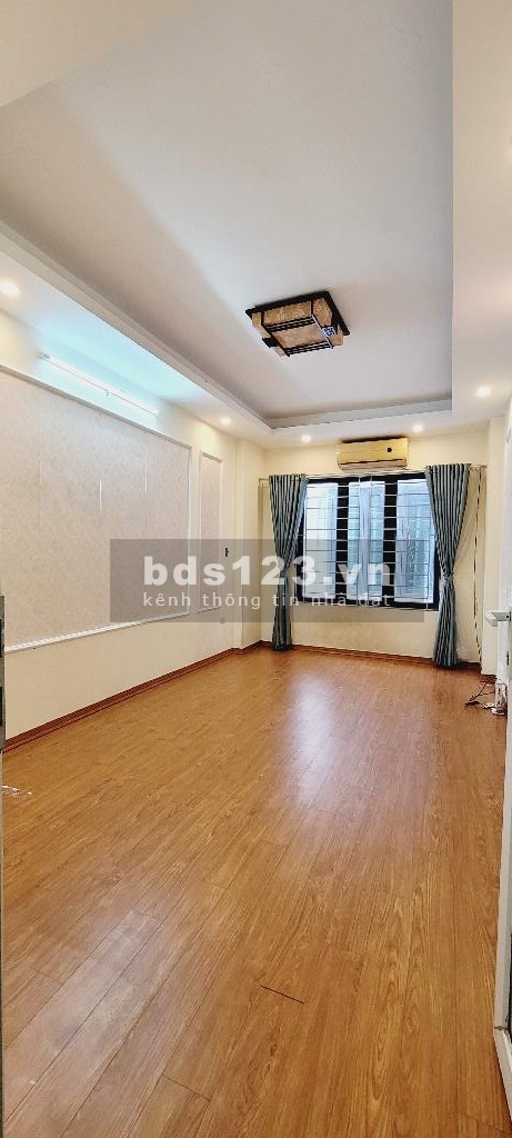 Bán nhà hoa hậu 4 tầng Chiến Thắng La Khê, giá chỉ 4.45 tỷ