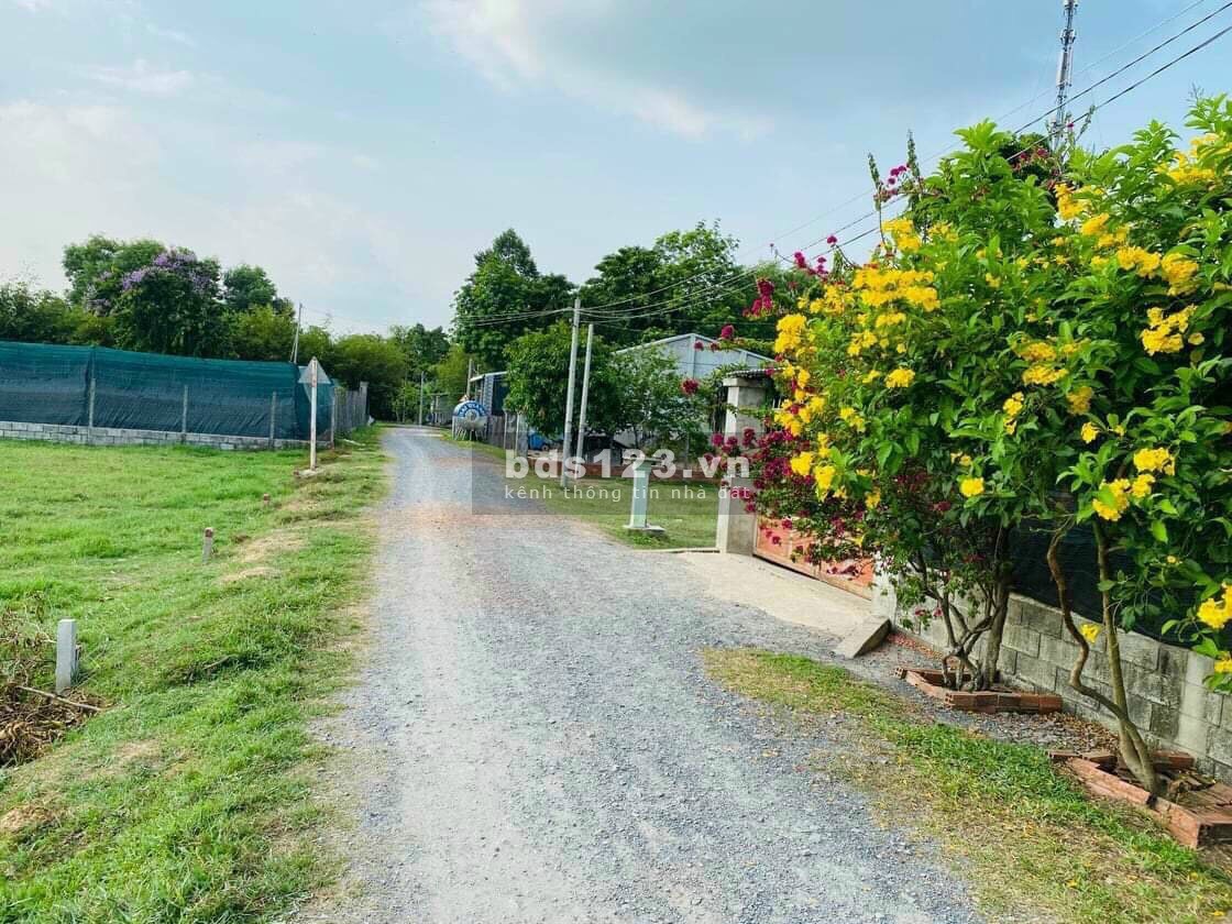 Đất 120m thổ cư 1/ đường Ba Sa vào thông thoáng GIÁ 1tỶ250