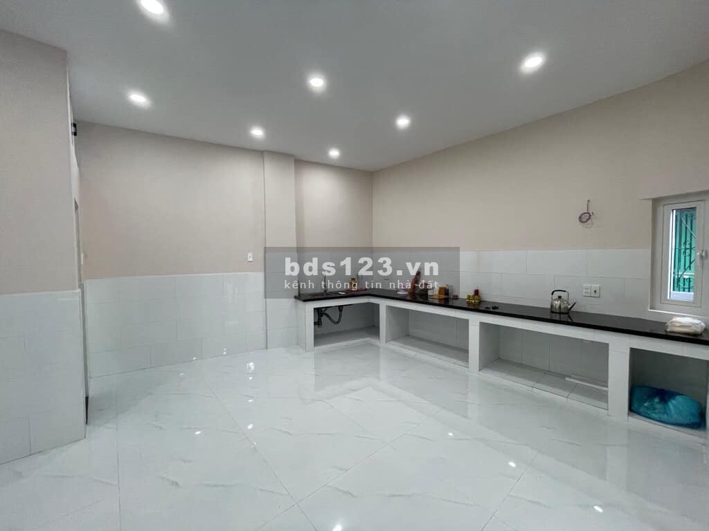 Bán nhà Thành Mỹ Tân Bình, 2 mặt HXH 90M, 3 tầng, 4PN 3WC, 10.4 tỷ
