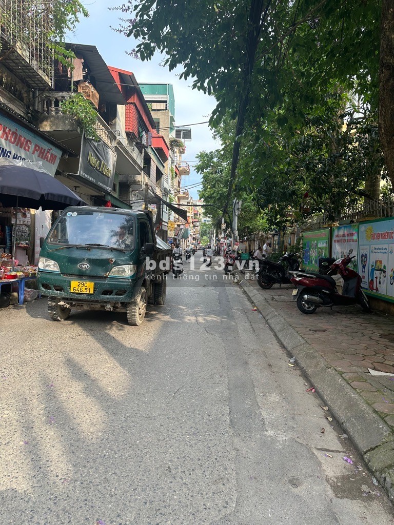 Bán đất tặng nhà Ngô gia Tự, ngõ ô tô tránh, 45m - Giá 5 tỷ