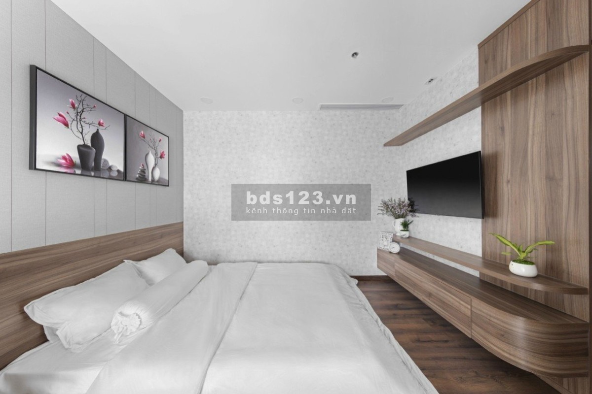 Bán căn hộ chung cư Terra Royal, Lý Chính Thắng,Quận 3: 79m2, 3p ngủ, NTCC, 7.9 tỷ