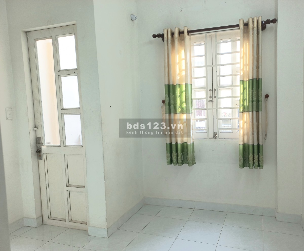 Nhà 2 phòng ngủ ngay trung tâm quận Phú nhuận