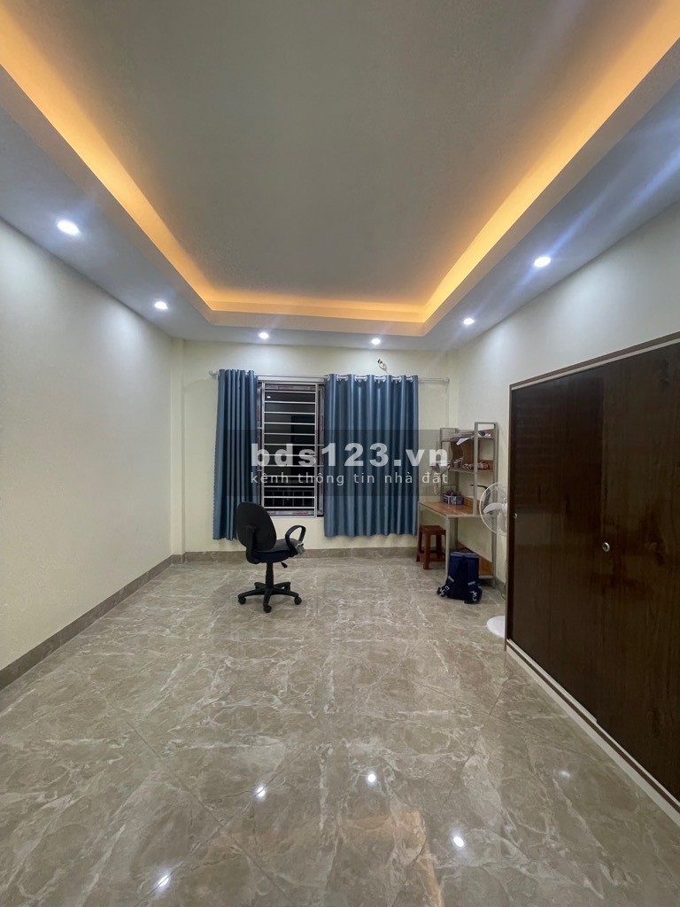Nhà Cổ nhuế Bắc Từ Liêm, xây mới vượng cát, 30m2, 4.85 tỷ full nội thất