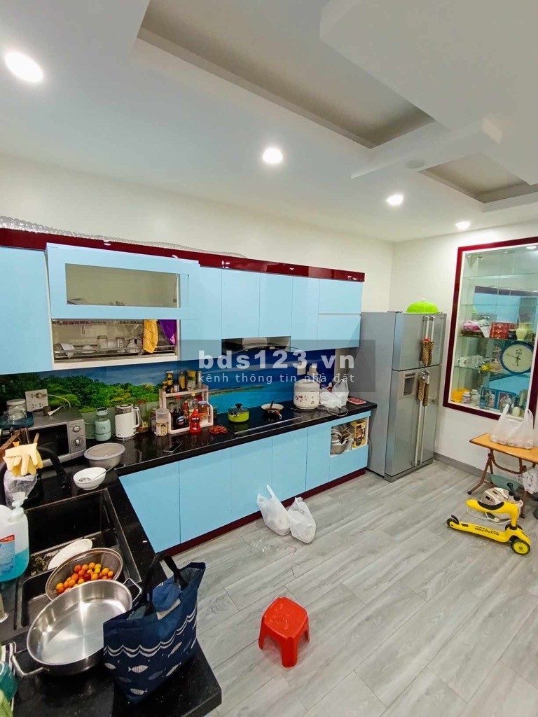 Cần bán nhà phố Kim Đồng - Giải Phóng - Hà Nội. Nhà mới đẹp ô tô đỗ cửa