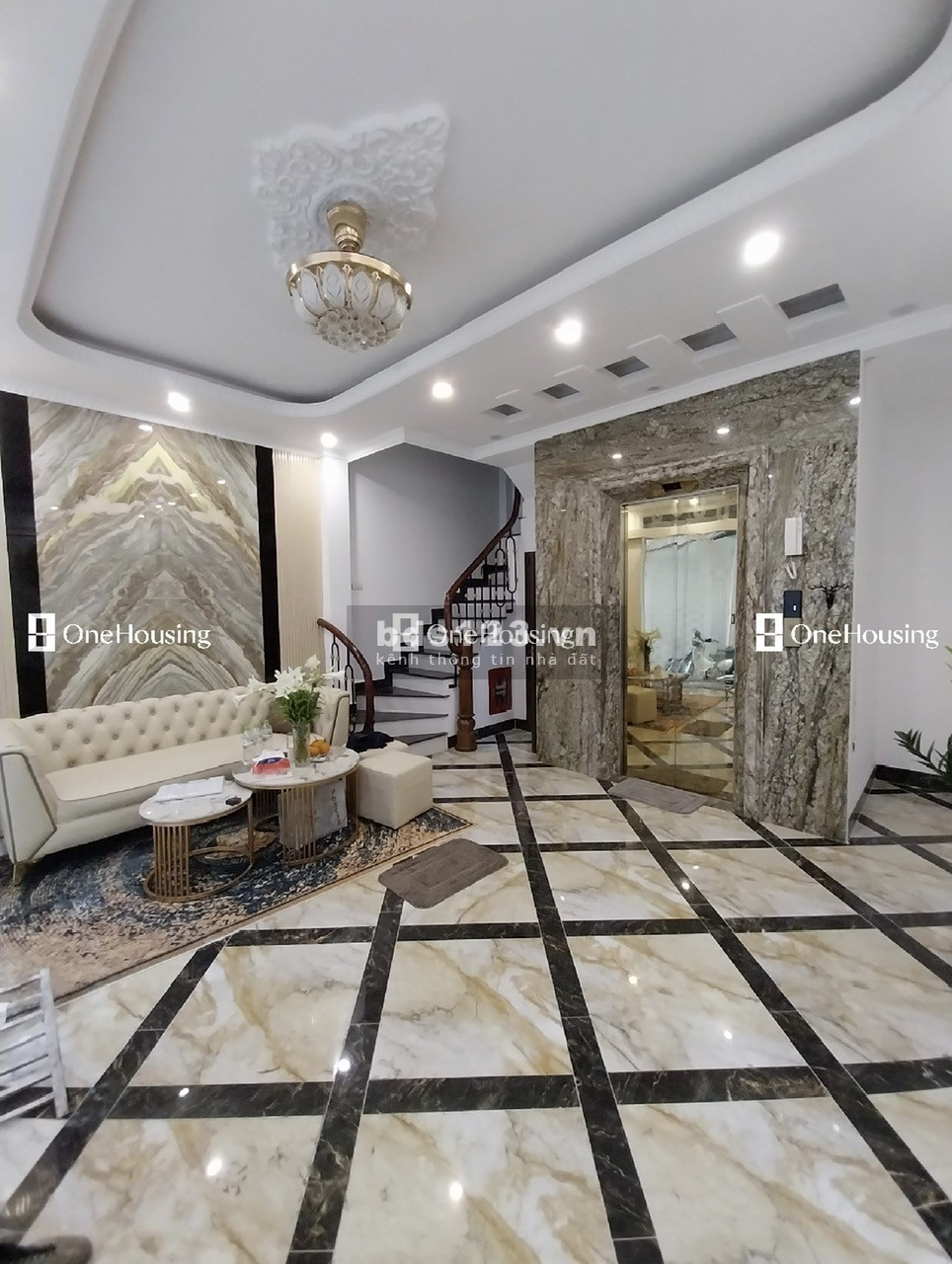 Bán nhà Minh Khai, thang máy, Hai Bà Trưng 31/35m2 6T MT4.2m giá 7.5 tỷ