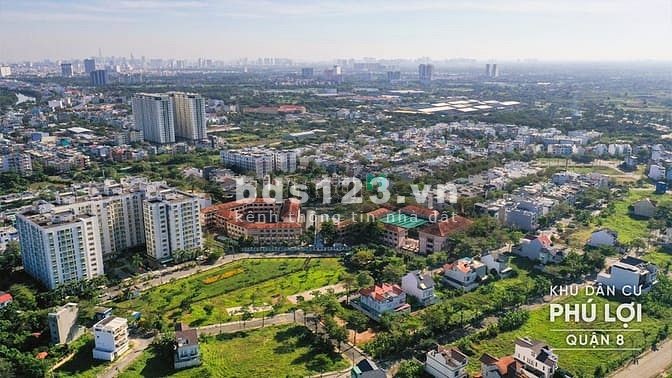 Bán nền đất 2 mặt tiền đường, view công viên, phù hợp ở và kinh doanh, giá tốt nhất khu vực