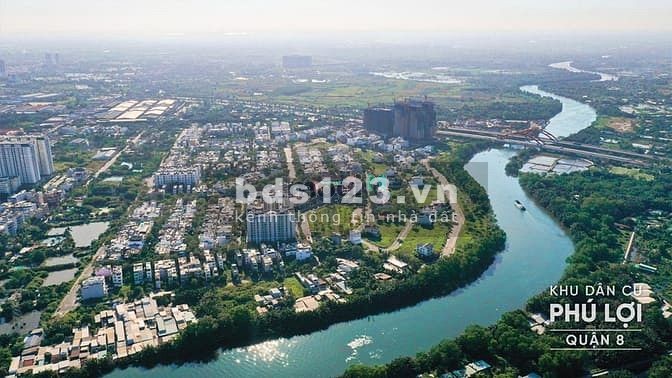 Bán nền đất 2 mặt tiền đường, view công viên, phù hợp ở và kinh doanh, giá tốt nhất khu vực
