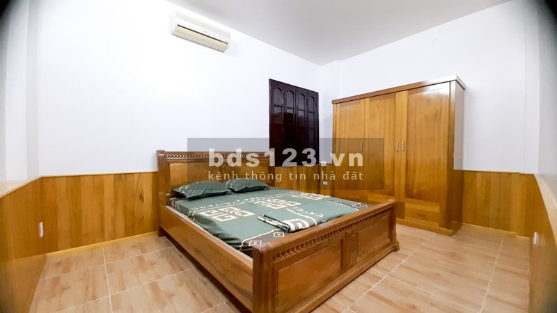 Bán nhà view sông tại Ngọc Thuỵ Long Biên, 60m2, 5 tầng, 6 ngủ, ô tô vào nhà, giá 5.8 tỷ
